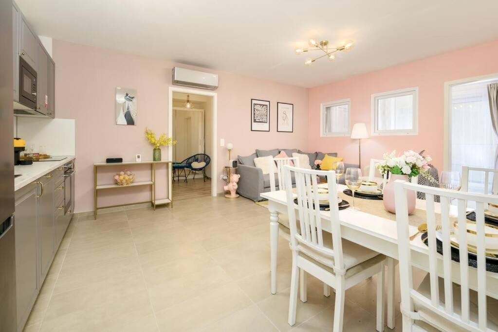 B104 - Liberty Bridge Lovely Home With Free Parking Budapest Eksteriør billede
