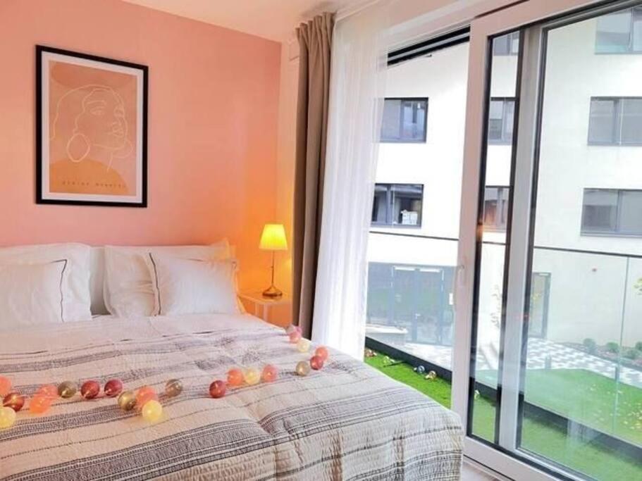 B104 - Liberty Bridge Lovely Home With Free Parking Budapest Eksteriør billede