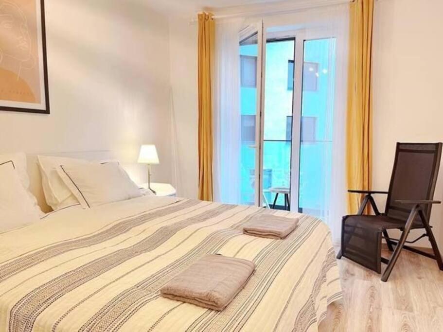 B104 - Liberty Bridge Lovely Home With Free Parking Budapest Eksteriør billede