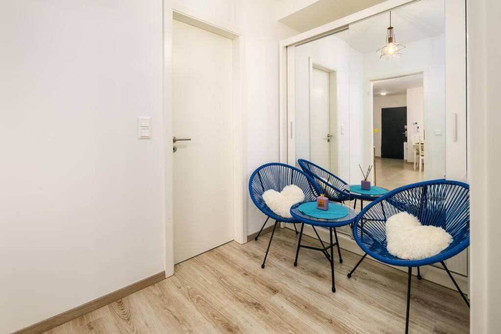 B104 - Liberty Bridge Lovely Home With Free Parking Budapest Eksteriør billede